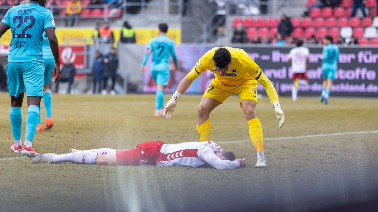 Schulz mit Last-Minute-Reflex: Viktoria rettet Punkt in Regensburg