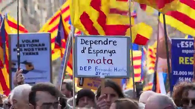 8.000 personas se manifiestan en Barcelona por Rodalies, 30.000 según convocantes