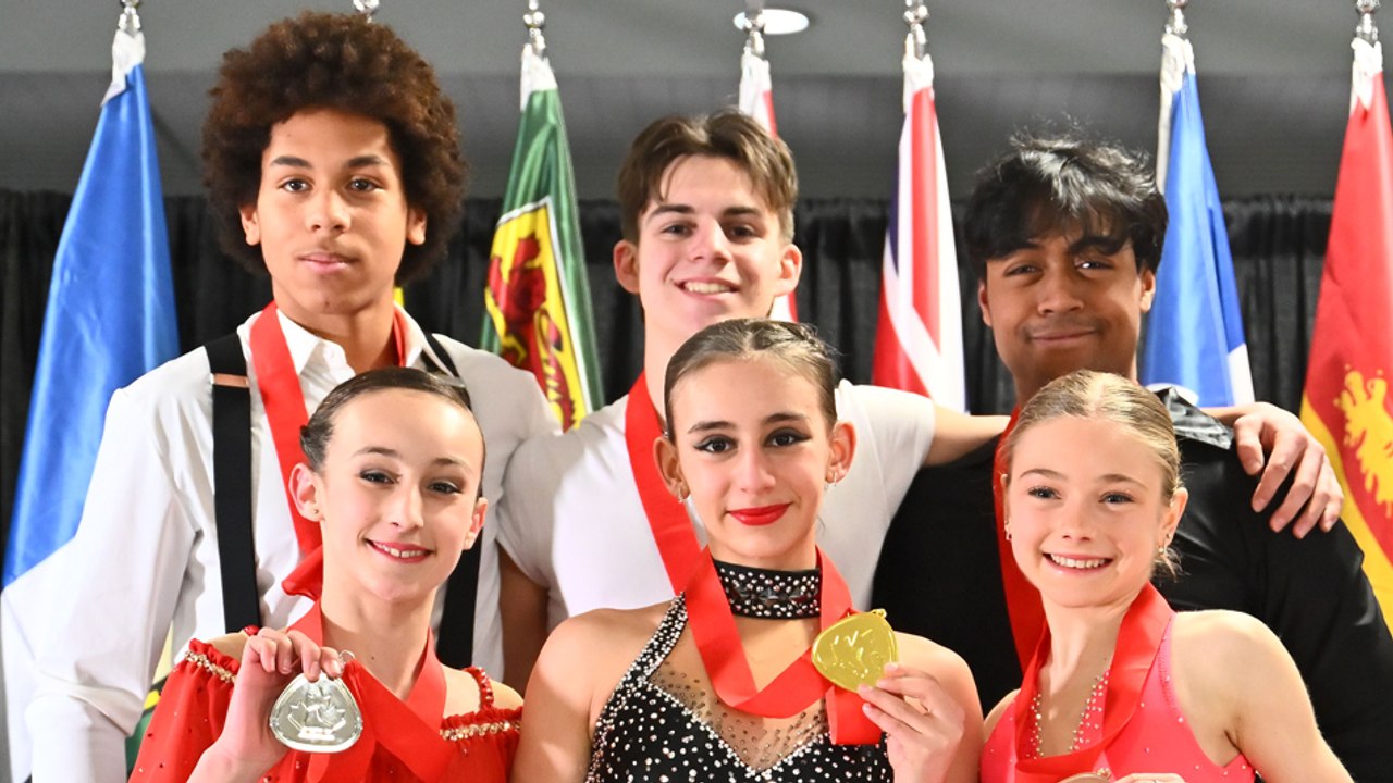 2026 Skate Canada Trophy / Trophée Patinage Canada 2026 - Novice Pairs - Victory Ceremony