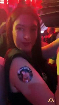 Μελίνα: Η έκπληξη των φιλων της (Part 2)