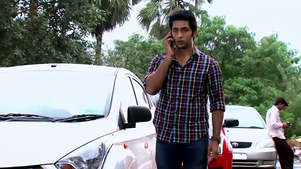 Saraswatichandra S04E16 Kumud gets rid of the alcohol Full Episode