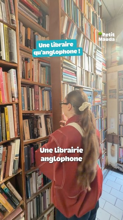 Une librairie 100 % anglophone… en plein Quartier latin 📚🇬🇧©️ Crédit : @petitmauda🎁 Tous nos bons plans à retrouver en bio ! ❤️‍🔥👉🏻 Abonne-toi au Petit Mauda pour plus d’inspiration ! 🌳