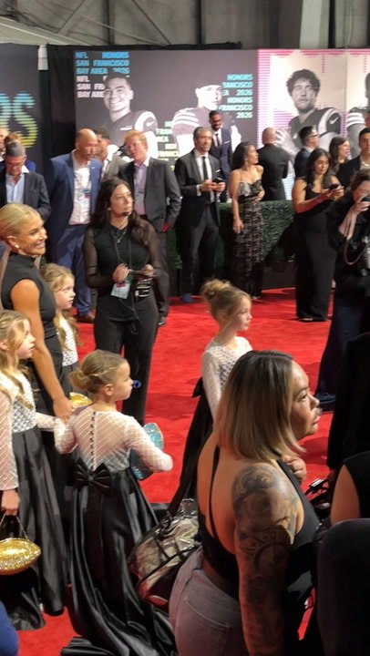 LA Rams quarterback Matthew Stafford had the cutest dates on the carpet at the 2026 NFL Honors