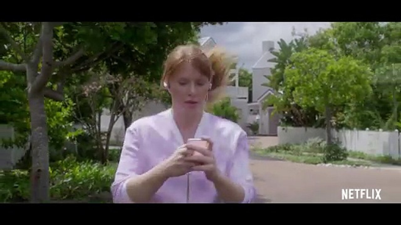 BLACK MIRROR Saison 3 Bande Annonce VF (2015)