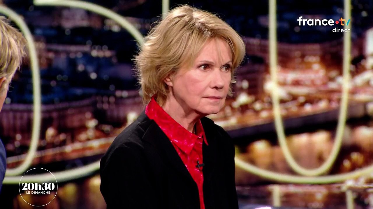 Alain Delon et Michele Morgan dans "Vivement Dimanche" le 30 mars 2011 à Paris. Photo by Max Colin/ABACAPRESS.COMColin Max/ABACA