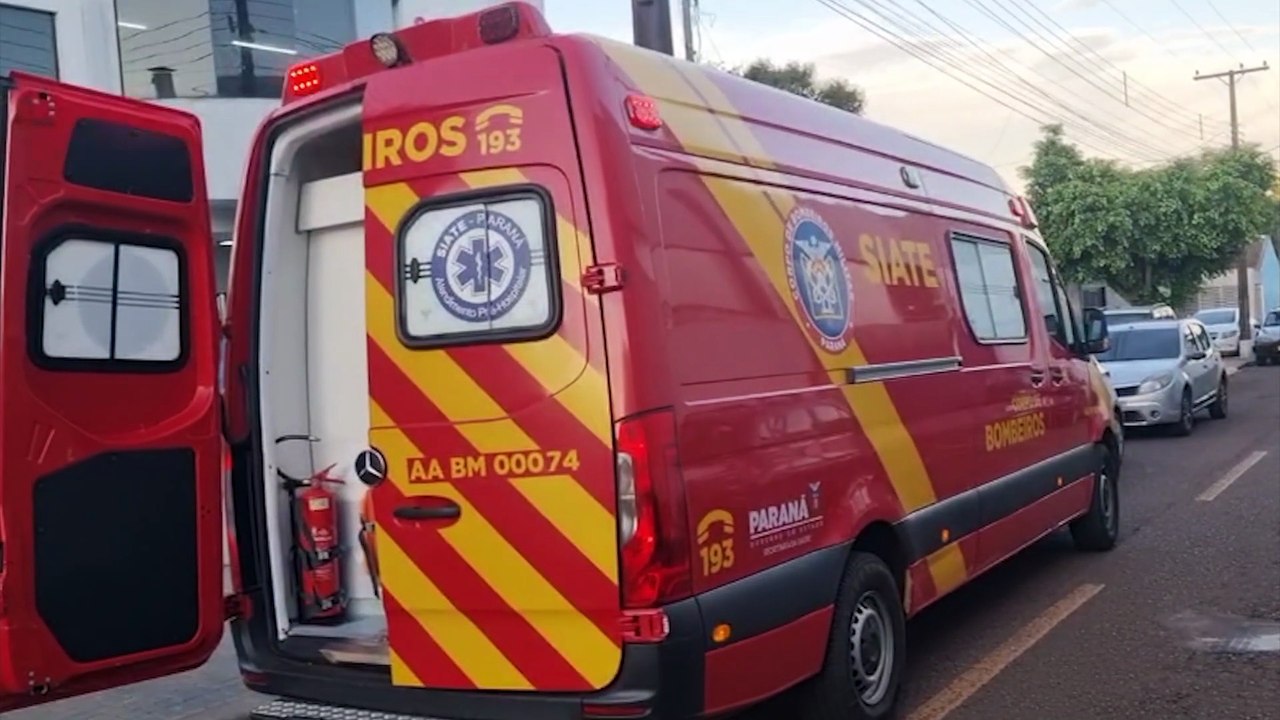 Adolescente fica ferida ao sofrer queda durante...
