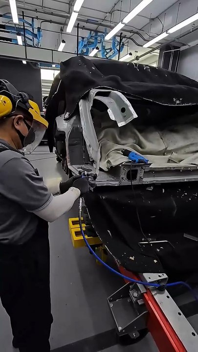 Mercedes-Benz W223 S Class Rear End Repair