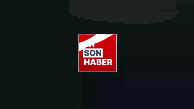 Bursa'da motosiklet sürücüsü, kazada hafif ticari aracın camından içeri girdi