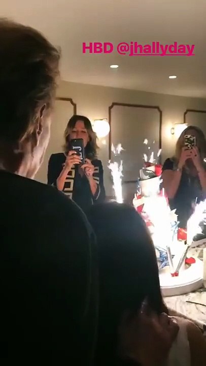 2017 – Johnny Hallyday – Johnny Hallyday fête ses 74 ans (Version 1, 15 juin)