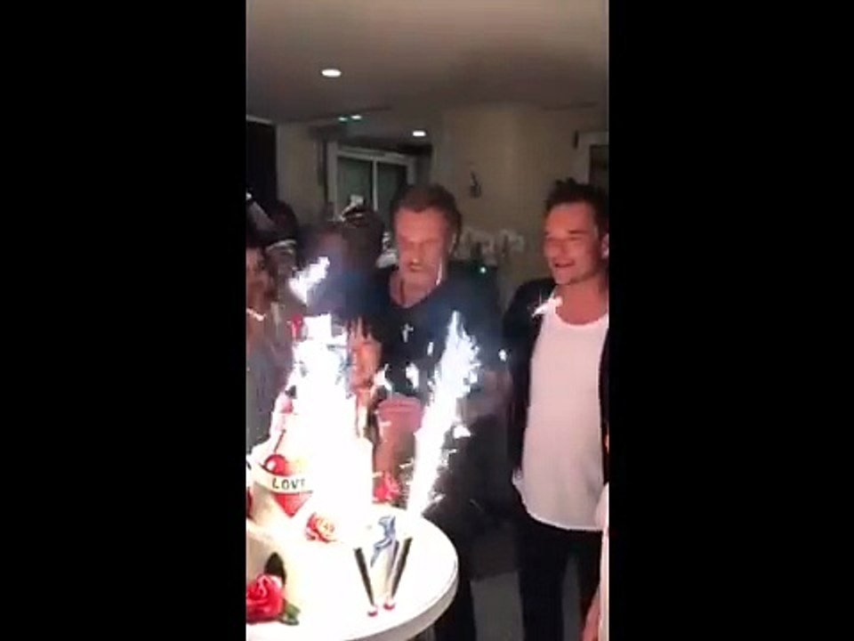 2017 – Johnny Hallyday – Johnny Hallyday fête ses 74 ans (Version 2, 15 juin)