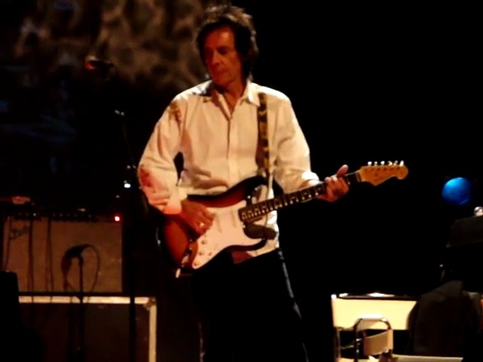 2009 – Johnny Hallyday – Robin LeMesurier en masterclass à Belfort : « Gabrielle » (15 septembre)