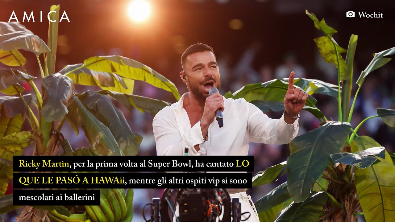 Bad Bunny infiamma il Super Bowl: «L'unica cosa più potente dell'odio è l'amore»