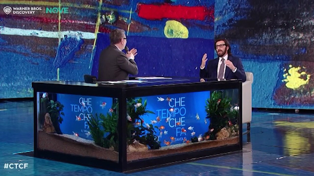 Che tempo che fa, Ubaldo Pantani e l'imitazione di Leonardo Maria Del Vecchio: "Con 7 miliardi mi sono comprato la Play"