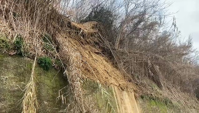 Calcinaia, maxi frana nella notte sulla Provinciale Francesca