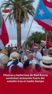 🎤🏟️ Lo que comenzó como el espectáculo de medio tiempo del Super Bowl LX siguió en las afueras del estadio, donde los músicos y bailarines de Bad Bunny continuaron con su actuación,