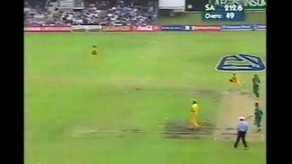 Shane Warne 1 for 39 vs South Africa 2nd ODI, Gqeberha, March 31, 1997