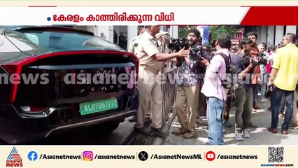 ദിലീപും പൾസർ സുനിയും കോടതിയിലെത്തി