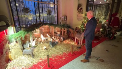 Asnières-sur-Seine : la mairie installe une crèche et les habitants en sont ravis