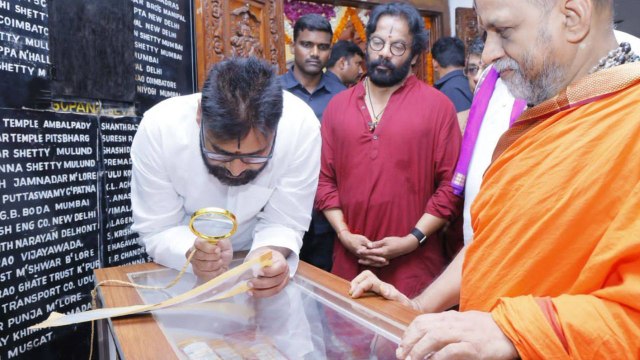 DCM Pawan Kalyan Visuals at Udupi Sri Krishna Temple in Karnataka | Filmibeat Telugu