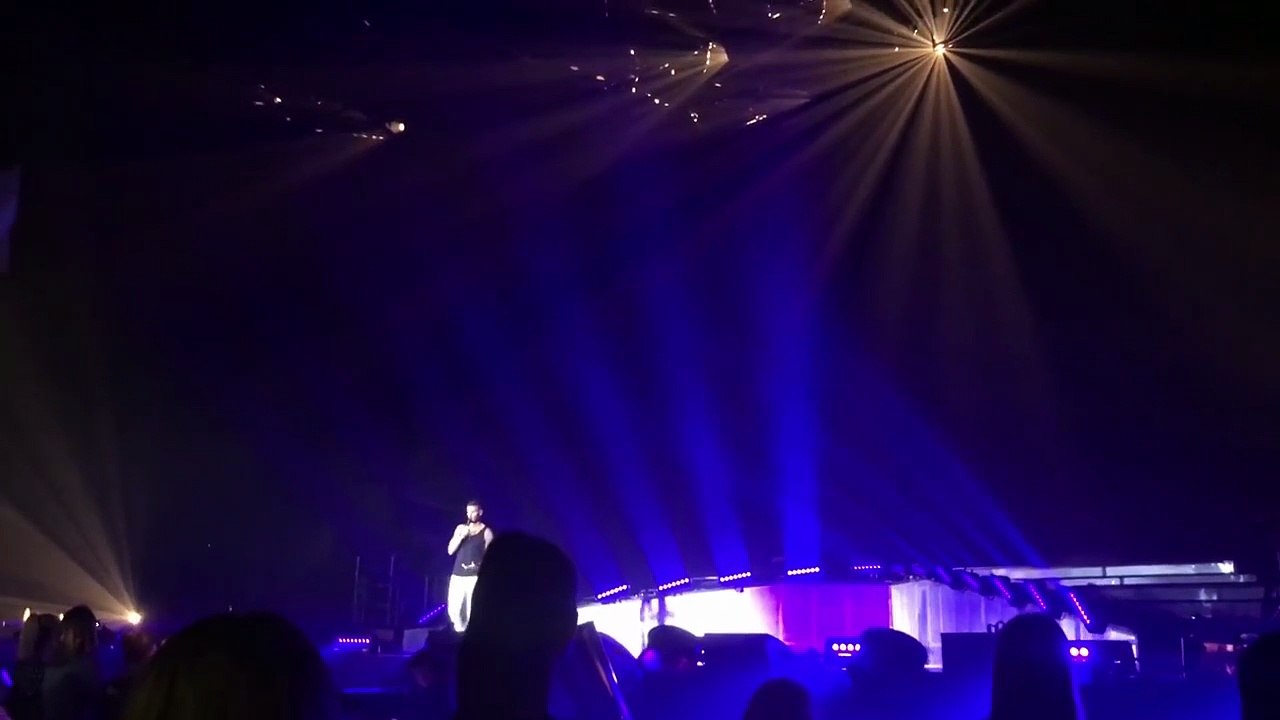 2017 - Matt Pokora - Discours hommage à Johnny Hallyday (My Way Tour, Bercy, 08 décembre)