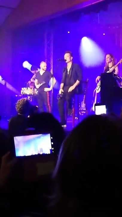 2018 - David Hallyday - J’ai oublié de vivre (Hommage à son père – Théâtre de la Verdure, Bagnols-sur-Cèze – 23 Août)