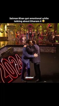 The depth of respect and love is clear. Salman gets emotional speaking about the legendary Dharmendra. A heartfelt moment between two generations of Bollywood icons. 🙏 #glamsham #salmankhan #dharmendra #dharamji #bollywood #emotionalmoment #respect #leg