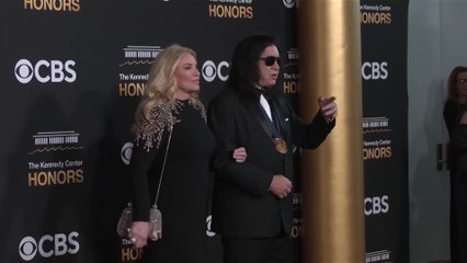 Kiss, Sylvester Stallone, Gloria Gaynor walk 2025 Kennedy Center Honors red carpet