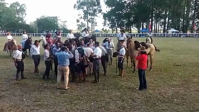 1era. Parte - Jineteadas en basto - A Poncho y Espuelas - Ruedo del Parque Rivera, Melo 06/12/2025