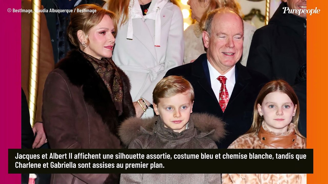 Charlene de Monaco, Albert et leurs enfants Gabriella et Jacques d'un chic absolu, un cinquième membre de la famille pose auprès d'eux