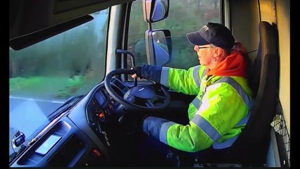 Conduire avec un pare-brise embué et un soleil rasant