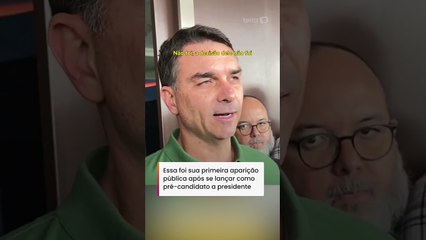 Flávio Bolsonaro diz que tem ‘preço’ para retirar candidatura à presidência: ‘Vou negociar’ #shorts