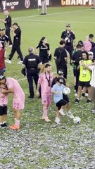 Mateo Messi sorprende con sus habilidades con el balón en los festejos del título de Inter Miami: consigue 'la vuelta al mundo'