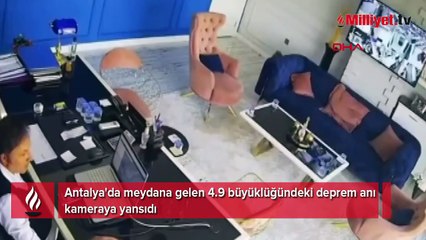 Antalya'da 4.9 büyüklüğünde meydana gelen deprem anı kamerada