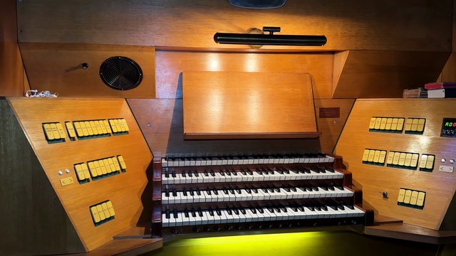 Comment ça marche l'orgue de l'église St-Charles