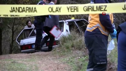 Boşandığı eşini otomobilde vurup canına kıydı