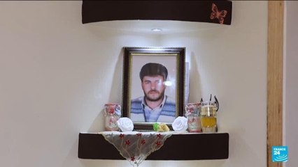 Syrie : des habitants tentent de retrouver leurs proches disparus sous Assad