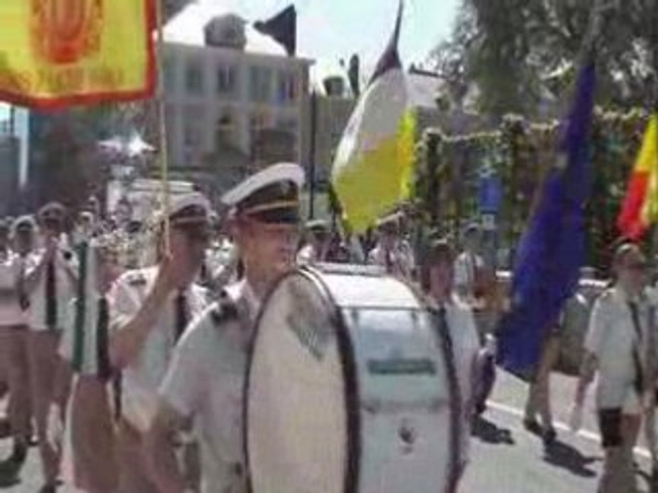 la fanfare de moulbaix et ses majorettes (belgique)