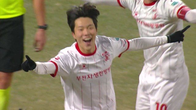 부천FC, 창단 후 첫 K리그 승격...수원FC 강등 / YTN