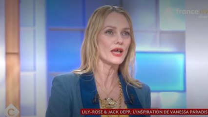 “Je suis très admiratrice de leur talent” : Vanessa Paradis évoque avec fierté sa collaboration avec ses enfants sur son nouvel album