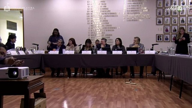 El refrendo anual 2026 aumentaría de 900 a mil pesos para autos y de 385 a 600 pesos para motos