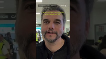 Wagner Moura e Kleber Mendonça Filho comemoram indicações ao Globo de Ouro #shorts