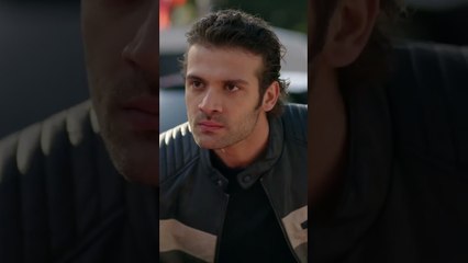 كرم وقّف هاكان عند حدّه 😎 | مسلسل الشركة  #shorts #holding #مسلسلات_تركية #الشركة