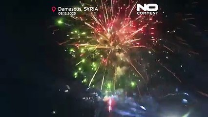Les Syriens célèbrent le premier anniversaire du renversement d’Assad dans tout le pays