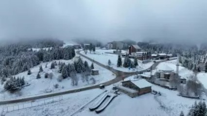 KIŞ TURİZM MERKEZLERİ BEYAZA BÜRÜNDÜ