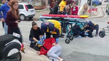 Motosikletler kavşakta çarpıştı, 2 kişi yaralandı: Kaza anı kamerada