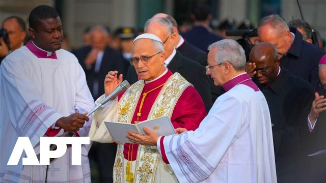 Pope Leo Leads Immaculate Conception Prayer in Rome, Historic Catholic Celebration at Spanish Steps