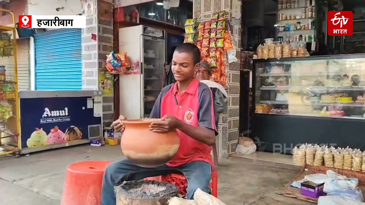 तिल की सोंधी खुशबू से महक उठा हजारीबाग, 200 से अधिक हैं दुकान, बाहर से आते हैं कारीगर