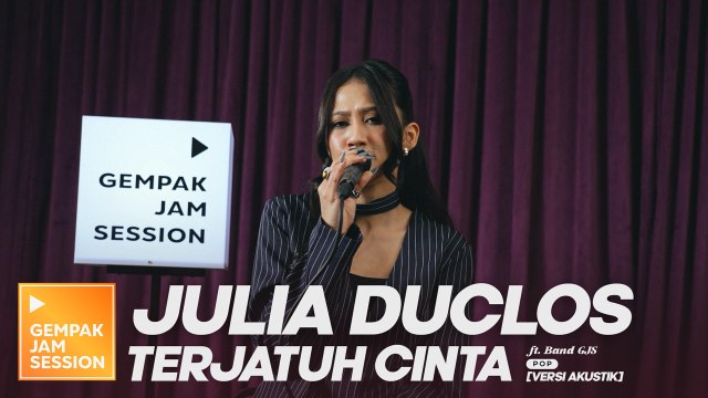 [Akustik] Terjatuh Cinta - Julia Duclos | Gempak Jam Session