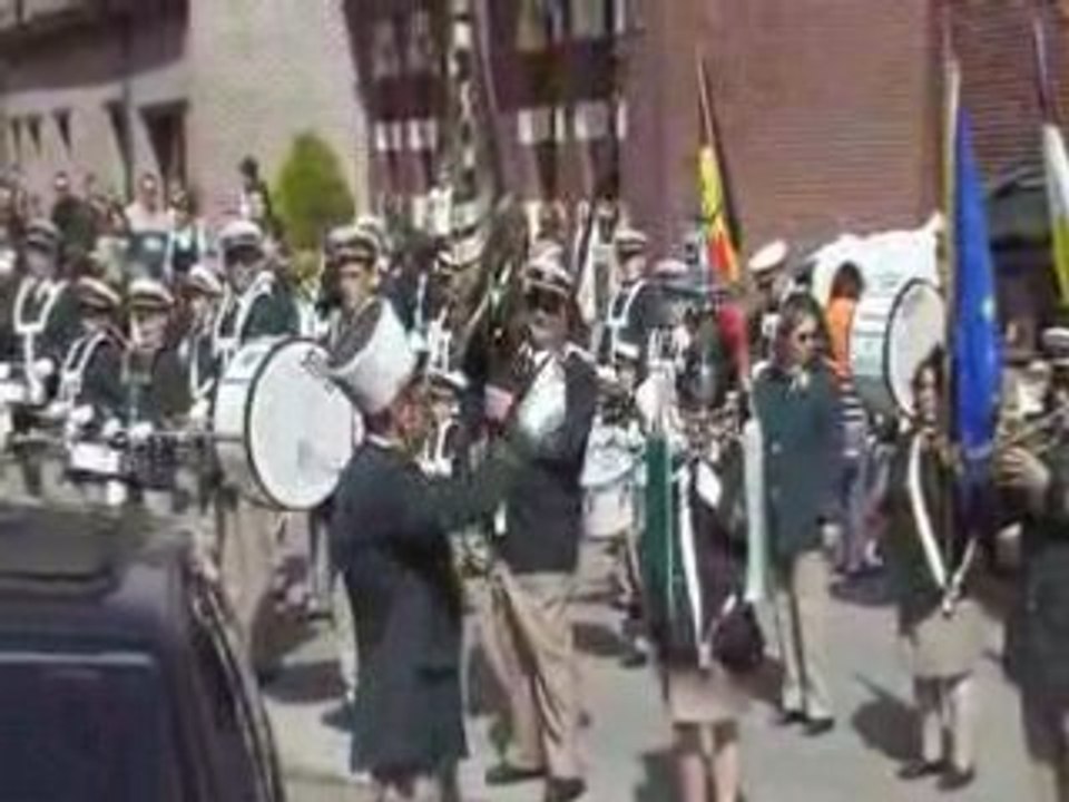 la fanfare de moulbaix et ses majorettes (belgique)