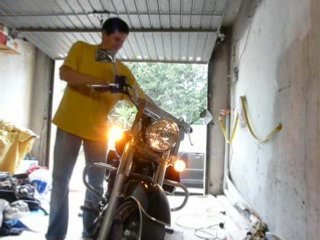 sirène et warning sur Honda 125 shadow